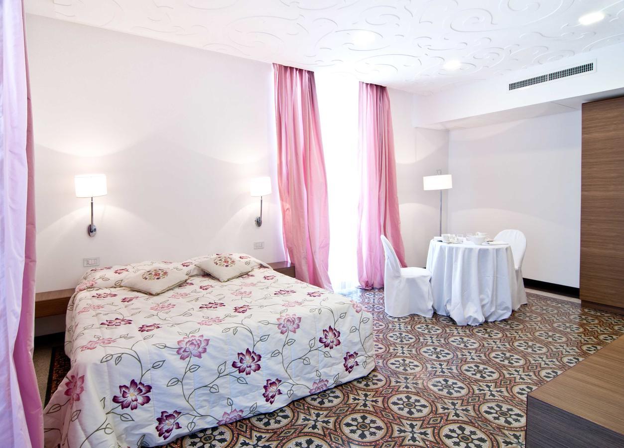 Bed and Breakfast Palazzo Dei Concerti Торре-Аннунциата Экстерьер фото